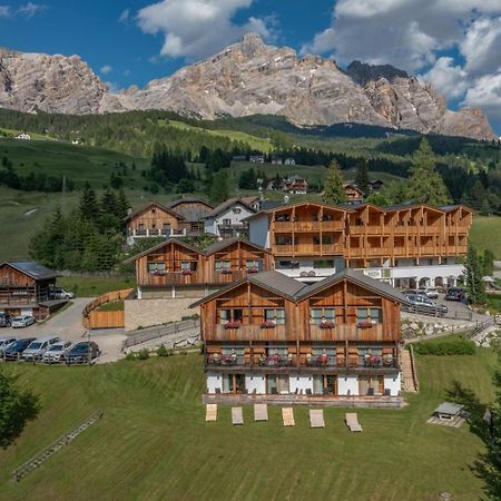Hotel Rezia La Villa  Zewnętrze zdjęcie