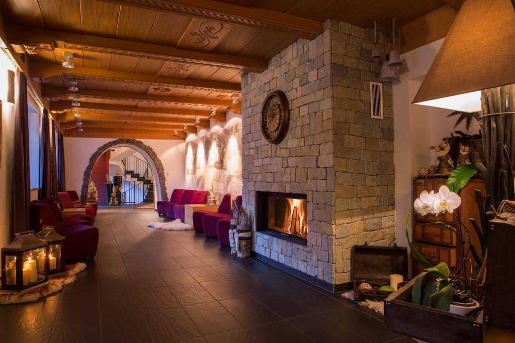 Hotel Rezia La Villa  Zewnętrze zdjęcie