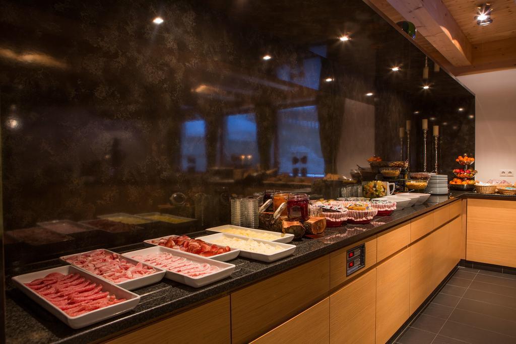Hotel Rezia La Villa  Zewnętrze zdjęcie