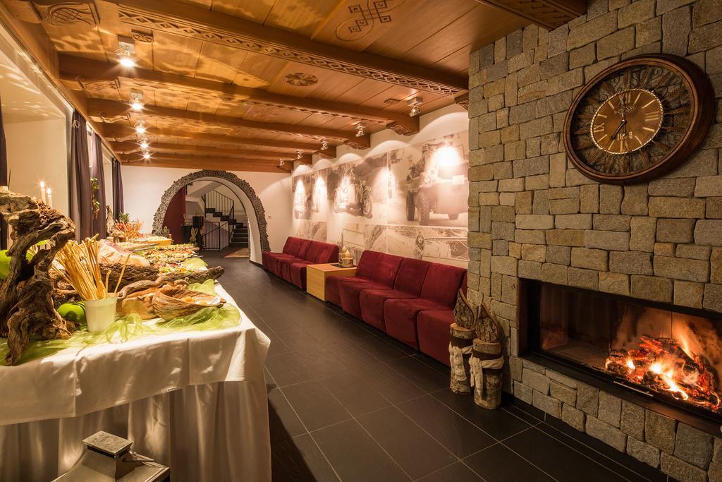 Hotel Rezia La Villa  Zewnętrze zdjęcie